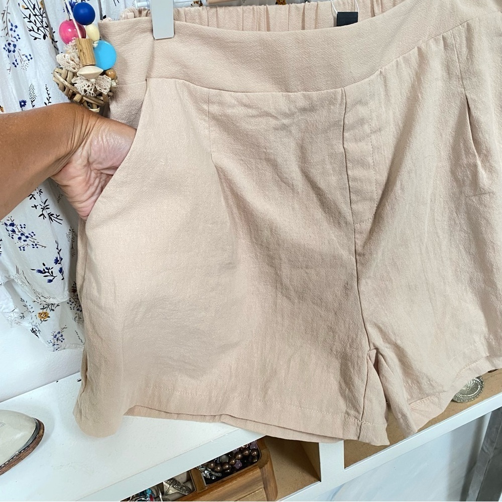 Trendy summer boho shorts w pockets & shabby chic vibe - Picture 3 of 12